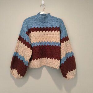 Forever 21  NWT crochet sweater size M